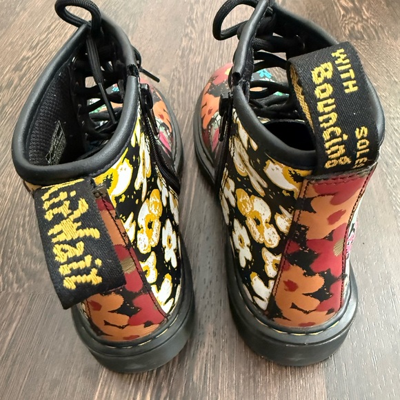 Dr. Martins 1460 Floral Mash Up Leather Lace Up Boots, Size 5 - Picture 5 of 7